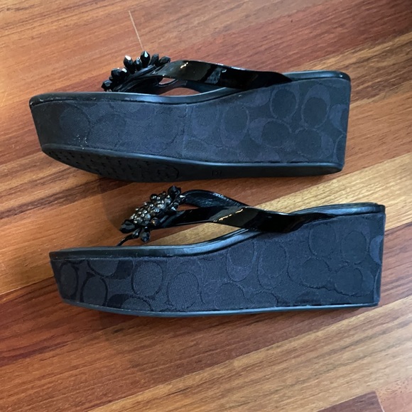 Coach platform sandal flip flops size 9 black with jewels - Picture 2 of 5